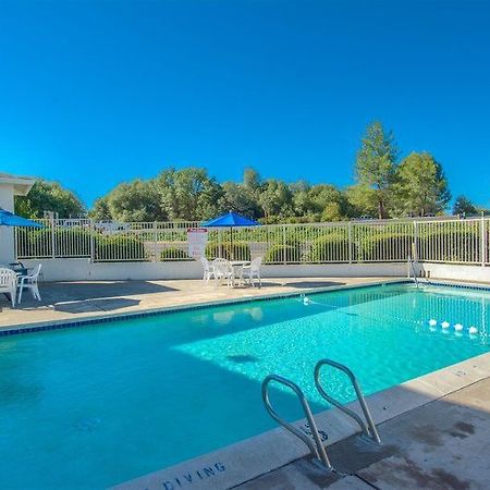 Motel 6-Redding, Ca - Central Extérieur photo
