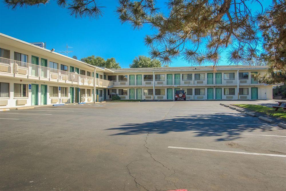 Motel 6-Redding, Ca - Central Extérieur photo