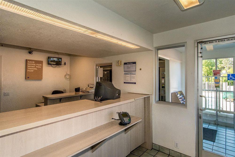 Motel 6-Redding, Ca - Central Extérieur photo
